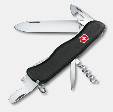 Scyzoryk Victorinox Picknicker z czarną rękojeścią, wyposażony w blokowane ostrze, korkociąg, otwieracz do puszek i śrubokręt.