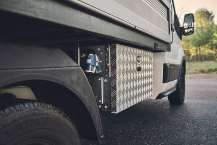 STIHL CB 1 – skrzynia do ładowania akumulatorów