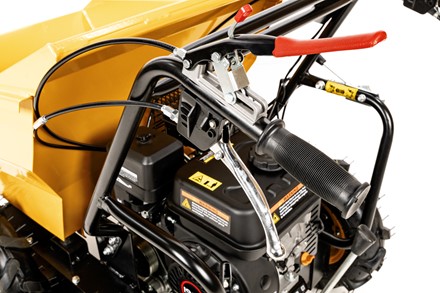 Transporter spalinowy Cedrus TR300 4x4 z silnikiem Loncin i terenowymi oponami