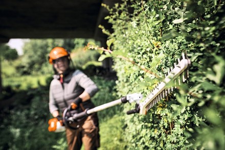 Nożyce teleskopowe STIHL HLA 140 do wysokich żywopłotów