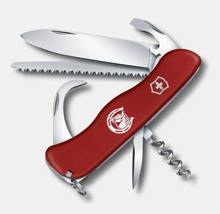 Scyzoryk Victorinox Equestrian w czerwonej rękojeści z wizerunkiem jeźdźca. Wyposażony w ostrze, piłę oraz korkociąg.