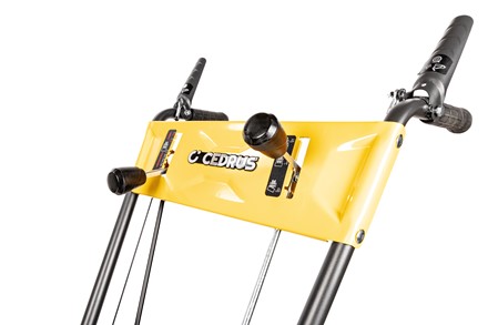 Wielofunkcyjna zamiatarka spalinowa Cedrus ZM02 z regulowaną szczotką i silnikiem Loncin