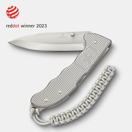 Scyzoryk Victorinox Evoke Alox w szarej rękojeści, z ostrzem ze stali nierdzewnej, zwycięzca w konkursie Red Dot 2023, z zawieszką z paracordu.