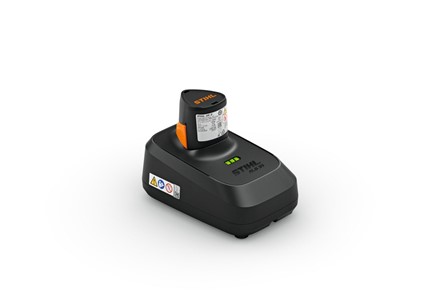 Ładowarka ALS 31: Łagodne ładowanie akumulatorów systemu STIHL AS