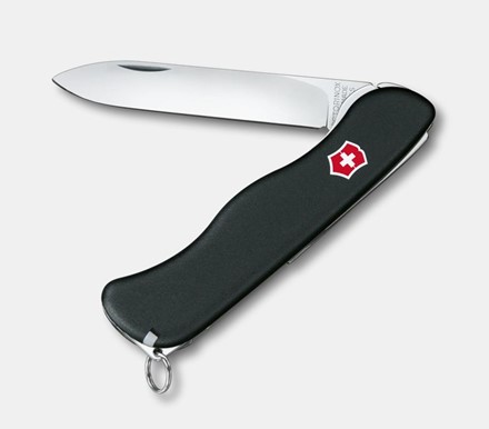 Scyzoryk Victorinox Sentinel w czarnej rękojeści z dużym blokowanym ostrzem.