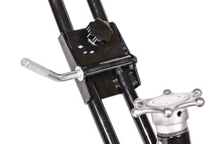 Spalinowa zacieraczka do betonu Cedrus CEDZC01 o średnicy 60 cm z silnikiem Loncin i dyskiem zacierającym