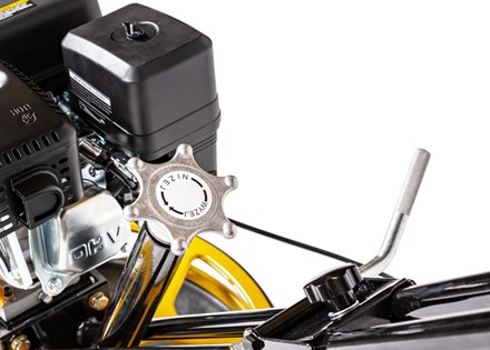 Spalinowa zacieraczka do betonu Cedrus CEDZC01 o średnicy 60 cm z silnikiem Loncin i dyskiem zacierającym