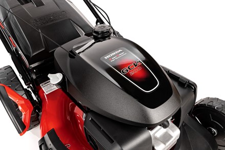 Kosiarka spalinowa z napędem CEDRUS KS51S-H z silnikiem Honda GCV200, stalową obudową 51 cm i koszem 65 litrów