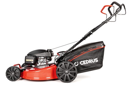  Kosiarka spalinowa z napędem CEDRUS KS56S-H z silnikiem Honda GCV200, stalową obudową 56 cm i koszem 65 litrów