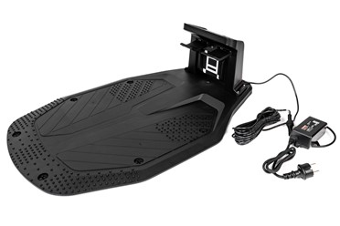  Robot koszący Sunseeker Elite X5 Gen 2 AWD pracujący na stromym zboczu.