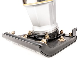 Stopa wibracyjna Cedrus ST02 skoczek z silnikiem Loncin i kołami transportowymi