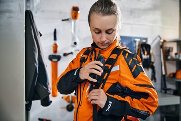 Kieszeń na krótkofalówkę ADVANCE X-Flex STIHL