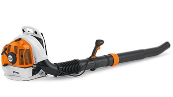 Promocja na dmuchawę BR 450 STIHL z okularami i kominem Timbersports®