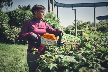Akumulatorowe nożyce do żywopłotu STIHL HSA 140 T STIHL