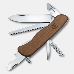 Scyzoryk Victorinox Forester Wood z rękojeścią z drewna, piłą do drewna, dużym ostrzem, korkociągiem i otwieraczem do butelek.