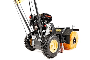 Wielofunkcyjna zamiatarka spalinowa Cedrus ZM02 z regulowaną szczotką i silnikiem Loncin