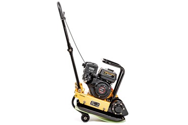 Zagęszczarka spalinowa Cedrus ZG80L 78kg z ramą ochronną silnika i zamontowanymi kołami transportowymi