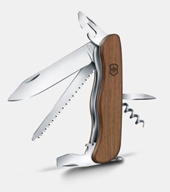 Scyzoryk Victorinox Forester Wood z rękojeścią z drewna, piłą do drewna, dużym ostrzem, korkociągiem i otwieraczem do butelek.