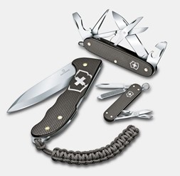 Scyzoryk Hunter Pro Alox Limited Edition 2022  Victorinox Szary