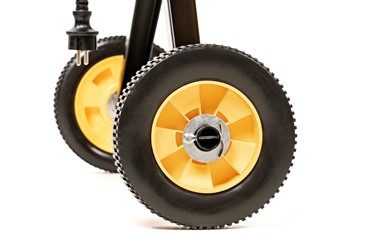 Betoniarka elektryczna Cedrus BT120 120L na stalowej ramie z kołami transportowymi