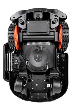 Robot koszący Sunseeker Elite X3 Gen 2 pracujący w ogrodzie bez przewodu ograniczającego.