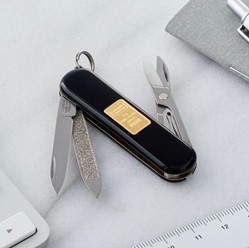 Scyzoryk Victorinox Classic ze sztabką złota 1 gr