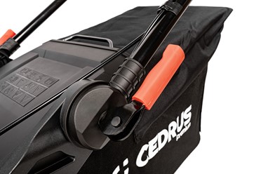 Kosiarka spalinowa z napędem CEDRUS Premium CEDLP53S-H z silnikiem Honda GCV200 i dużym koszem 75 litrów