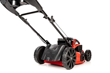 Kosiarka spalinowa z napędem CEDRUS KS53S-L z silnikiem Loncin LC1P70FC, stalową obudową 53 cm i koszem 65 litrów