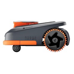 Robot koszący Segway Navimow H210E EU pracujący na dużym trawniku o powierzchni 1000 m² przy użyciu nawigacji EFLS™ LiDAR⁺.