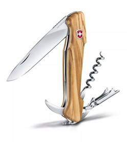 Scyzoryk Victorinox Wine Master Wood z korkociągiem i nożykiem do folii w drewnianej obudowie, nagrodzony Red Dot Award 2018.